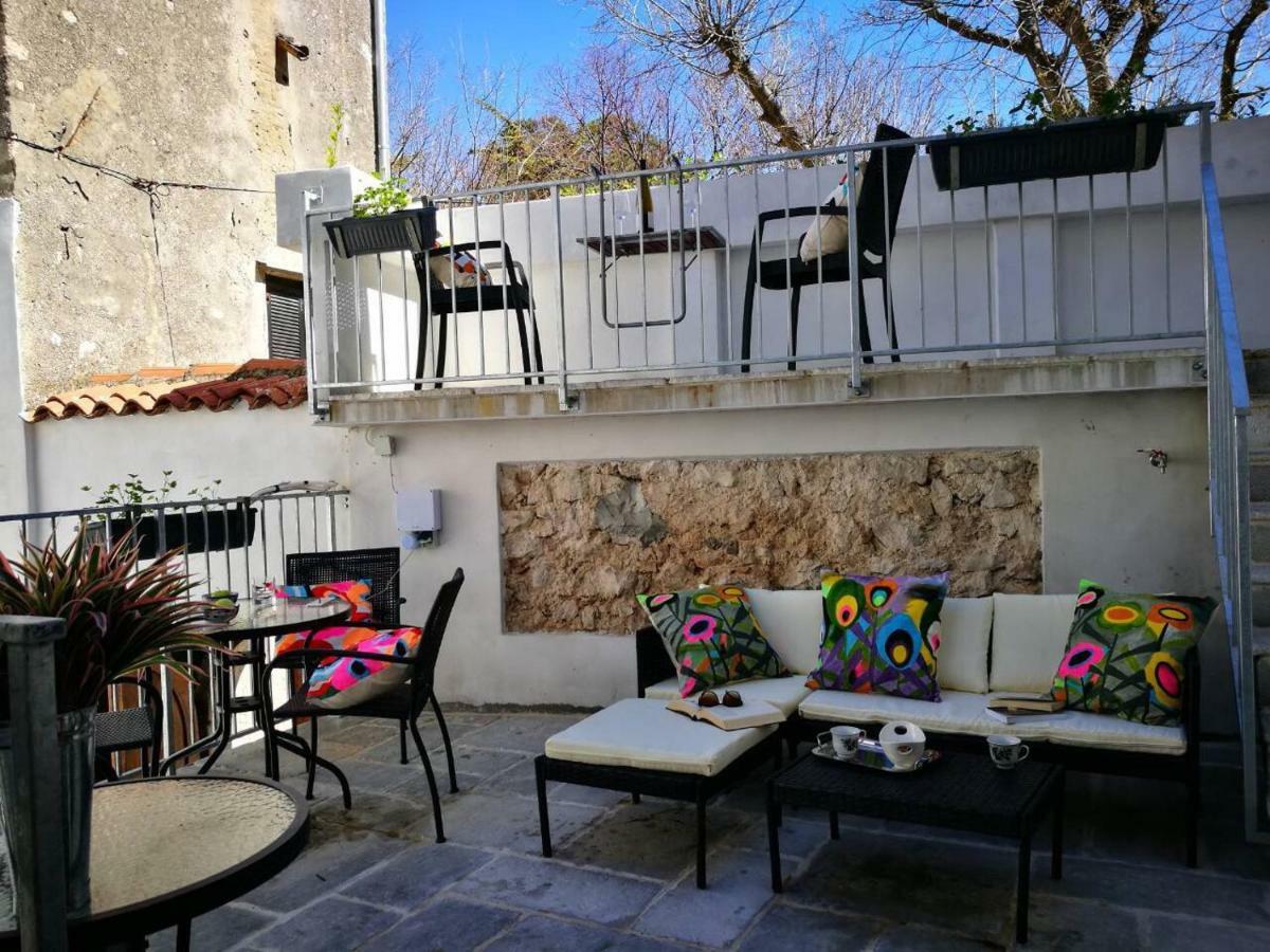 Cres Art Studio Lime Apartment Экстерьер фото